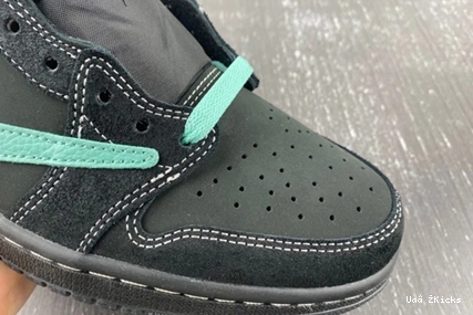 DM7866- 117 Jordan Air Low Travis 1 5755 Scott Cozy x 0814